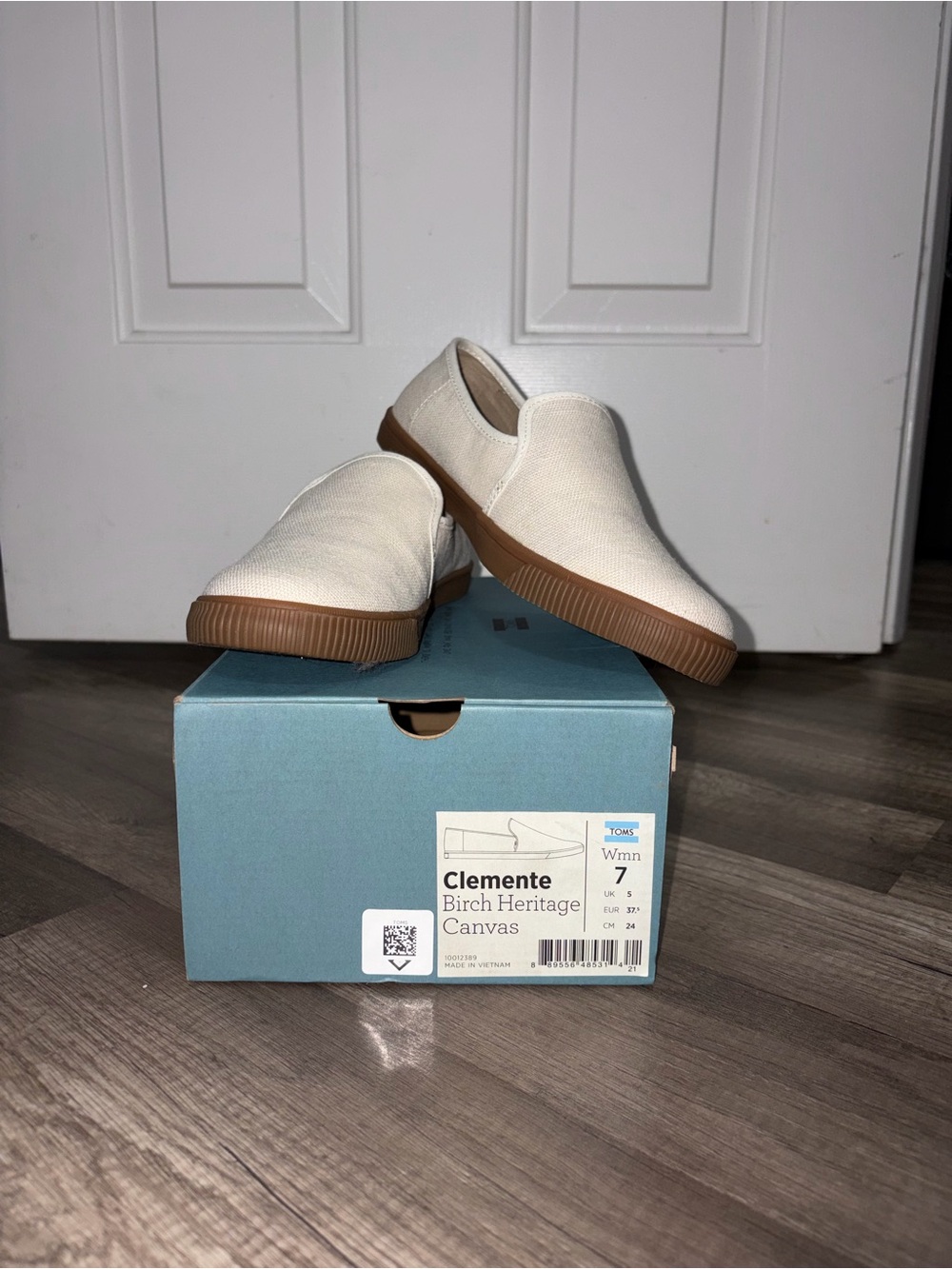 Toms Clemente Slip-On Canvas in Birch with Gum Sole - Picture 3 of 4